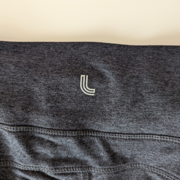 Lolë joggers grey size L - Picture 8 of 10